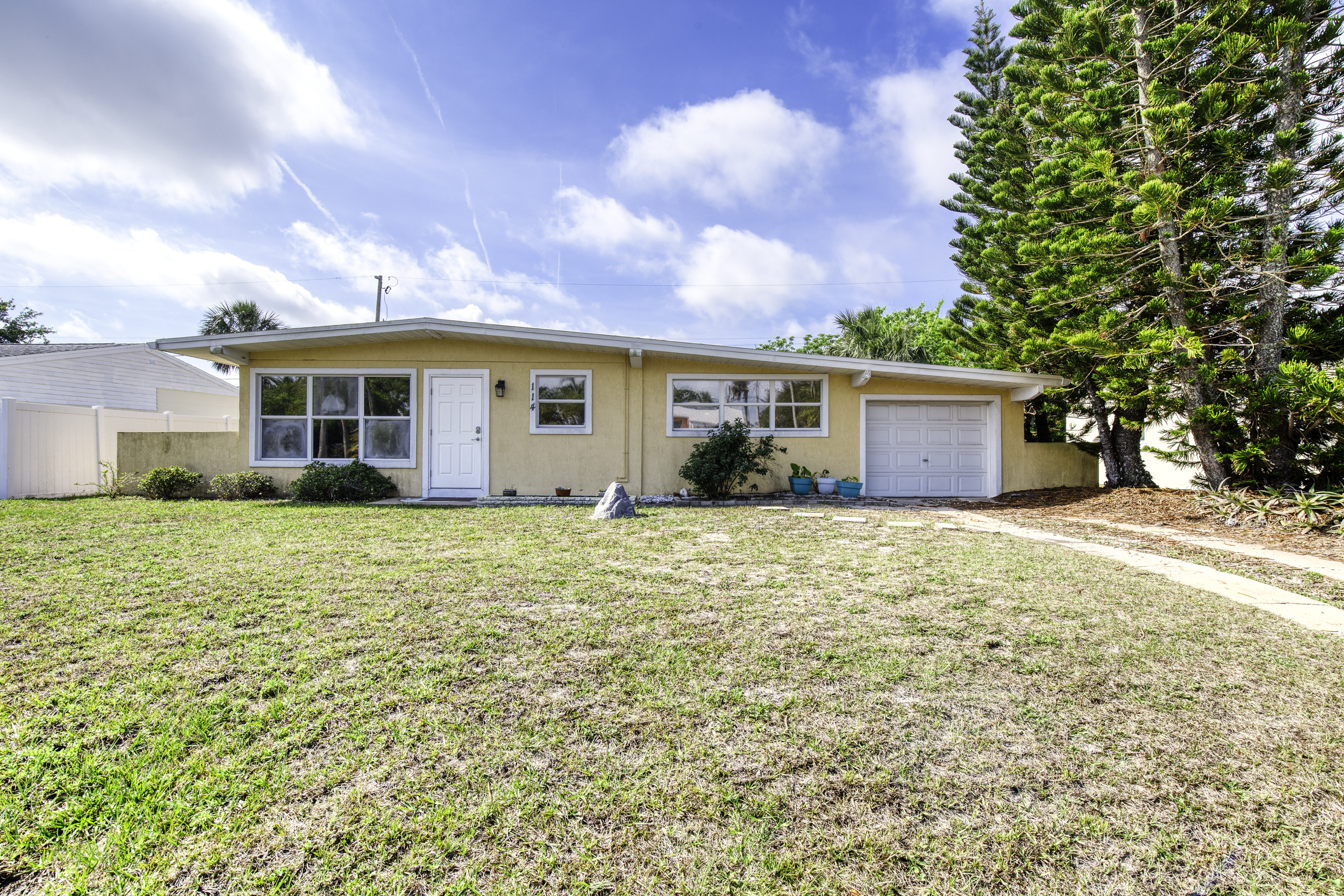 114 Lynnhurst Drive